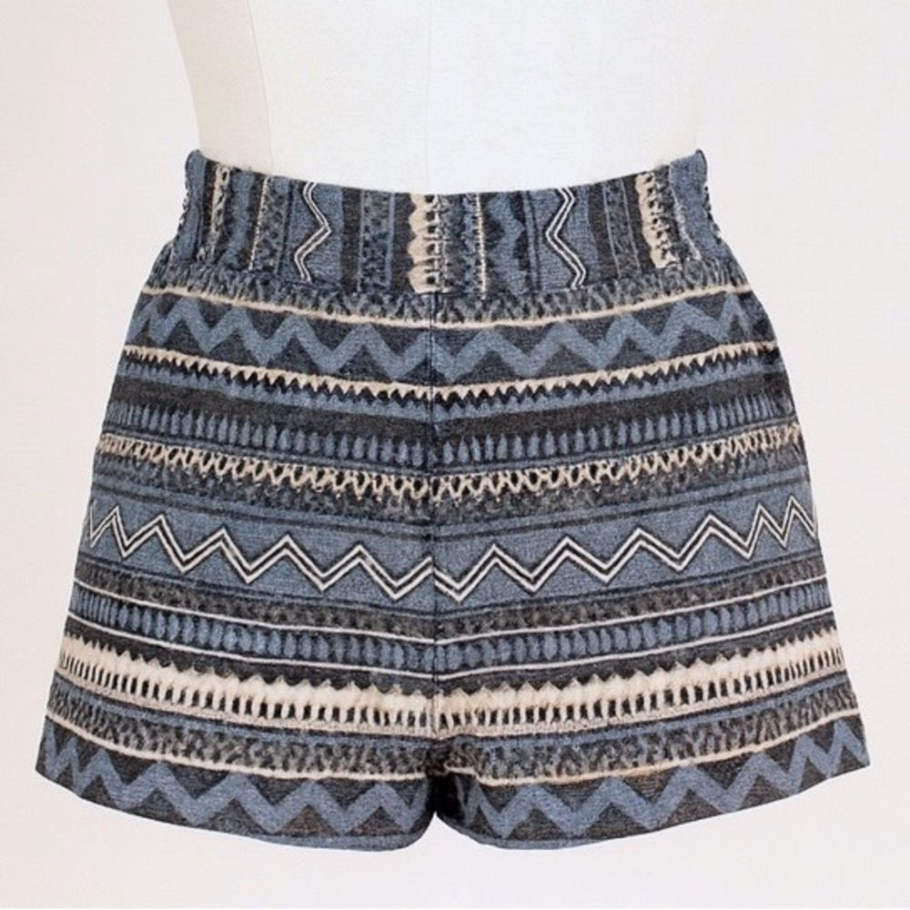 J.Crew Womens Size 4 Shorts Blue Beige‎ Tribal Print Elastic Waist Casual